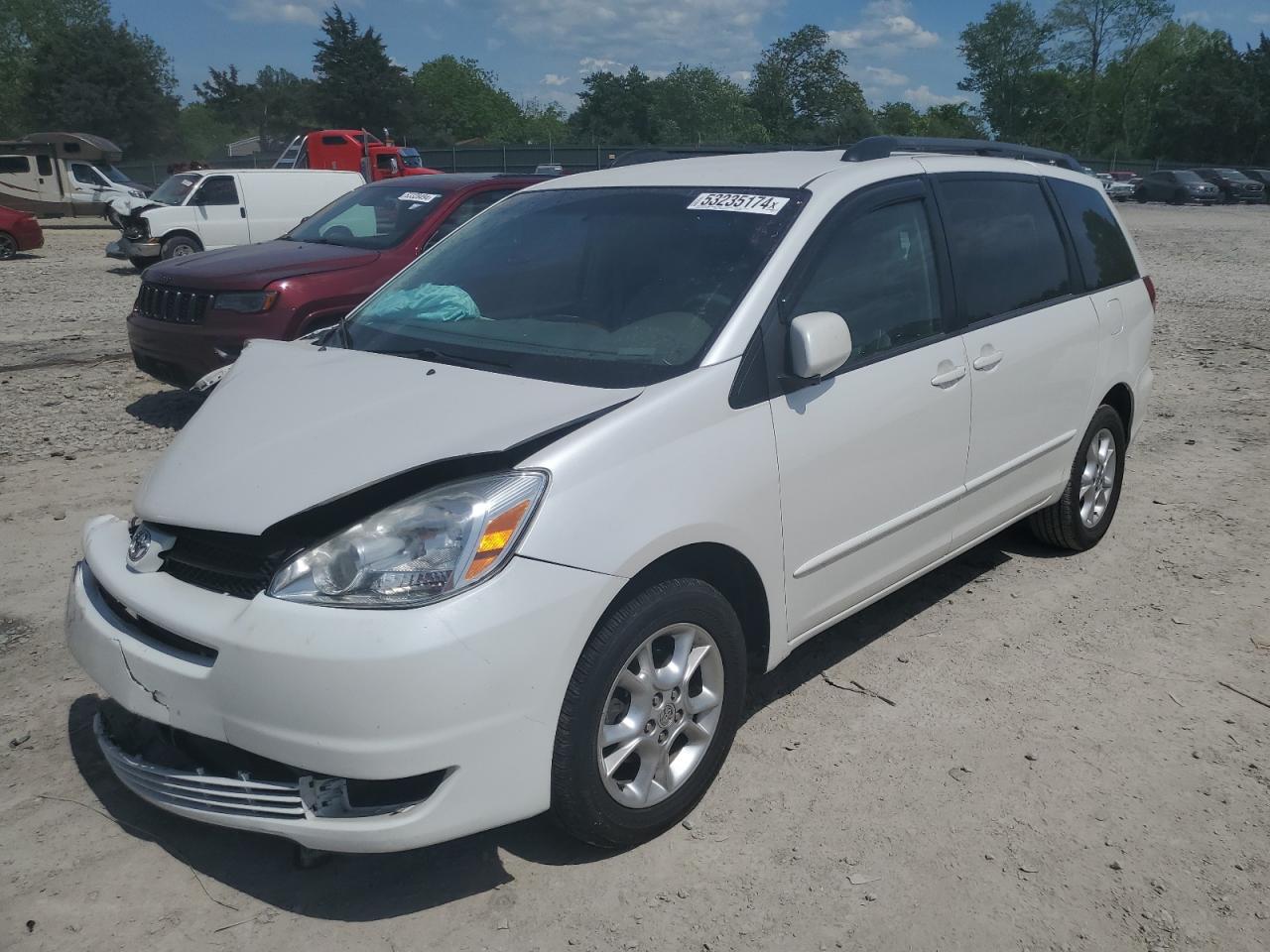 toyota sienna 2005 5tdba22cx5s037411