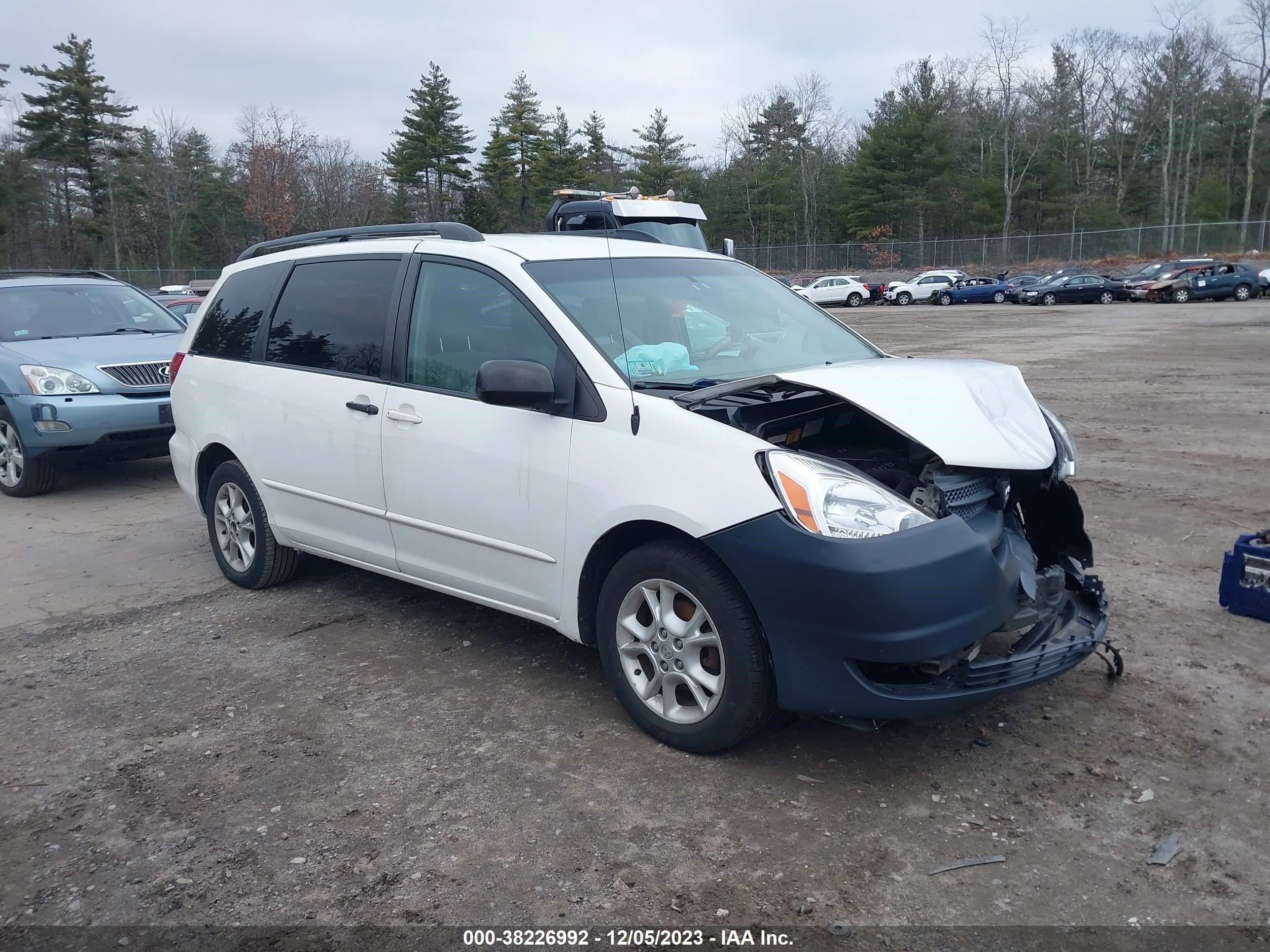 toyota sienna 2005 5tdba23c25s051883