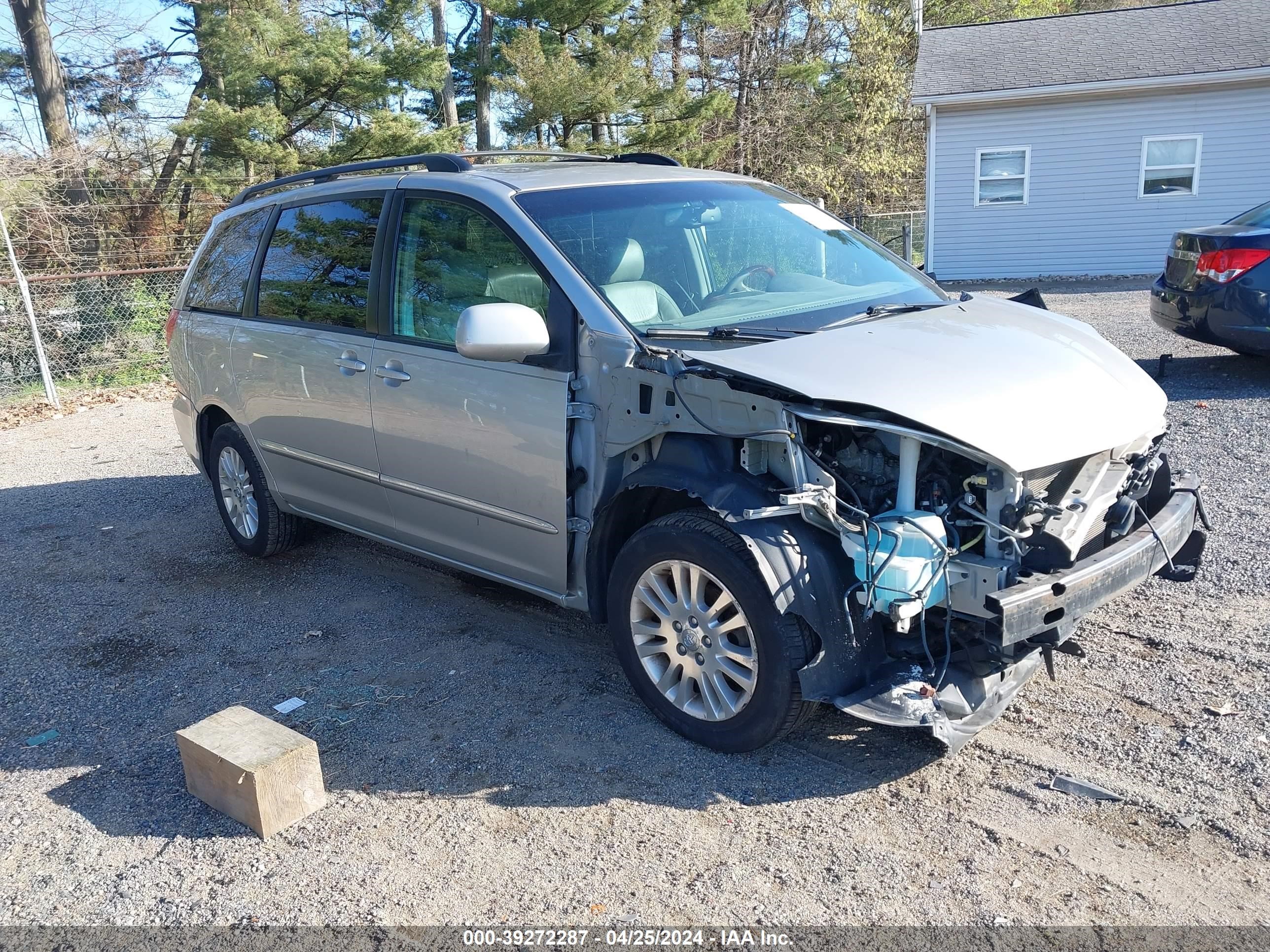 toyota sienna 2008 5tdbk22c08s013958