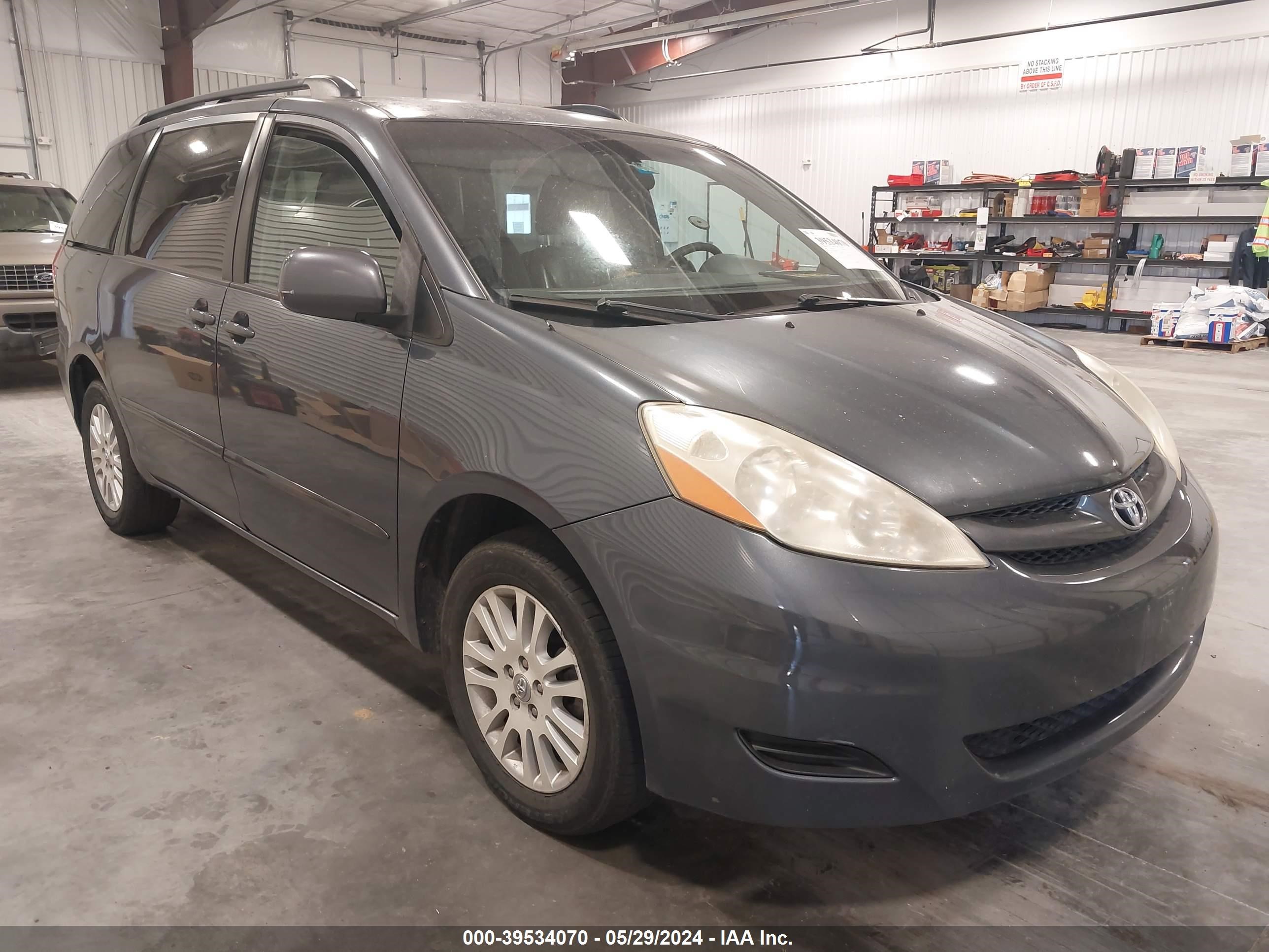 toyota sienna 2009 5tdbk22c99s024393