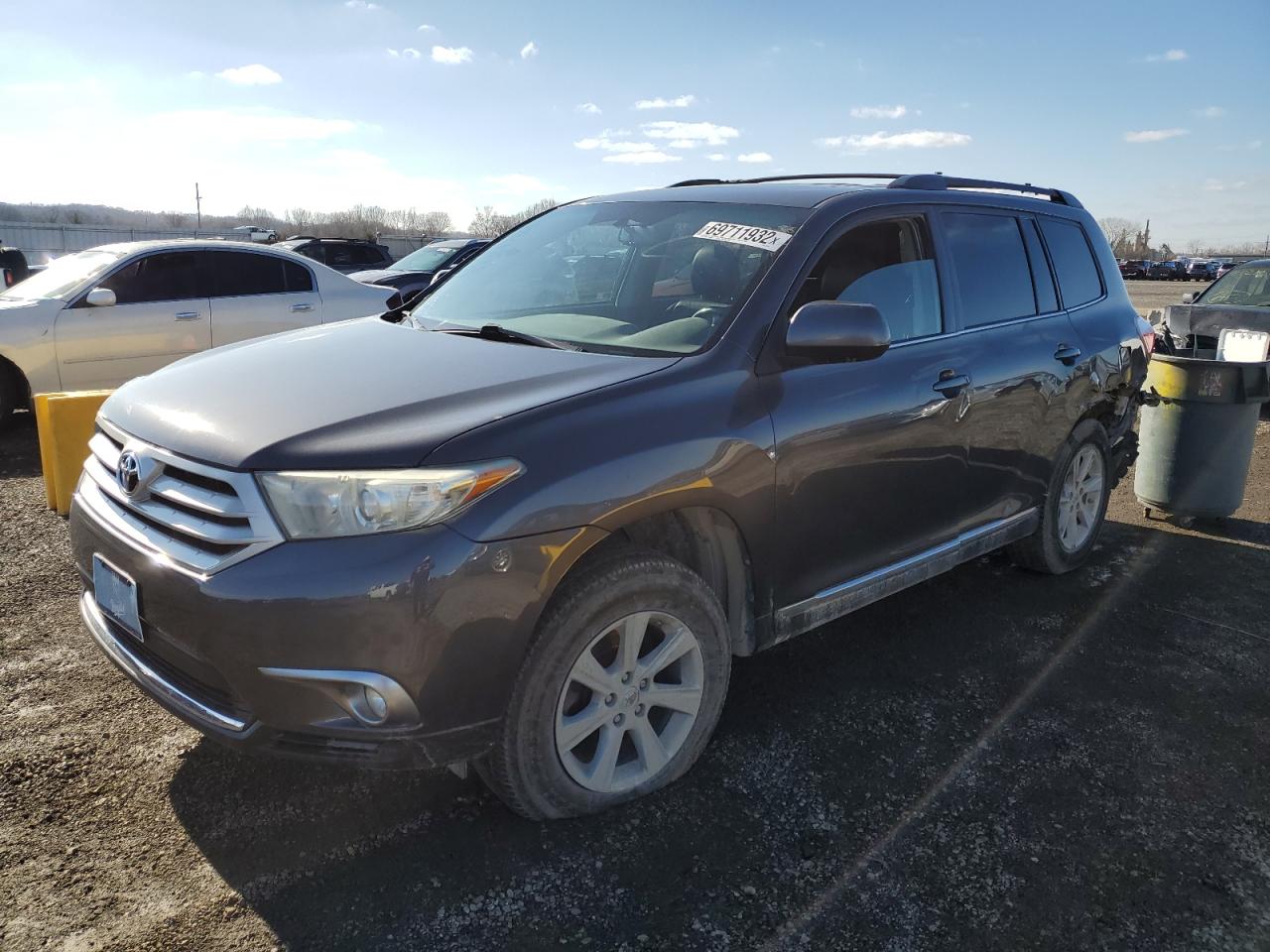 toyota highlander 2013 5tdbk3eh8ds202512