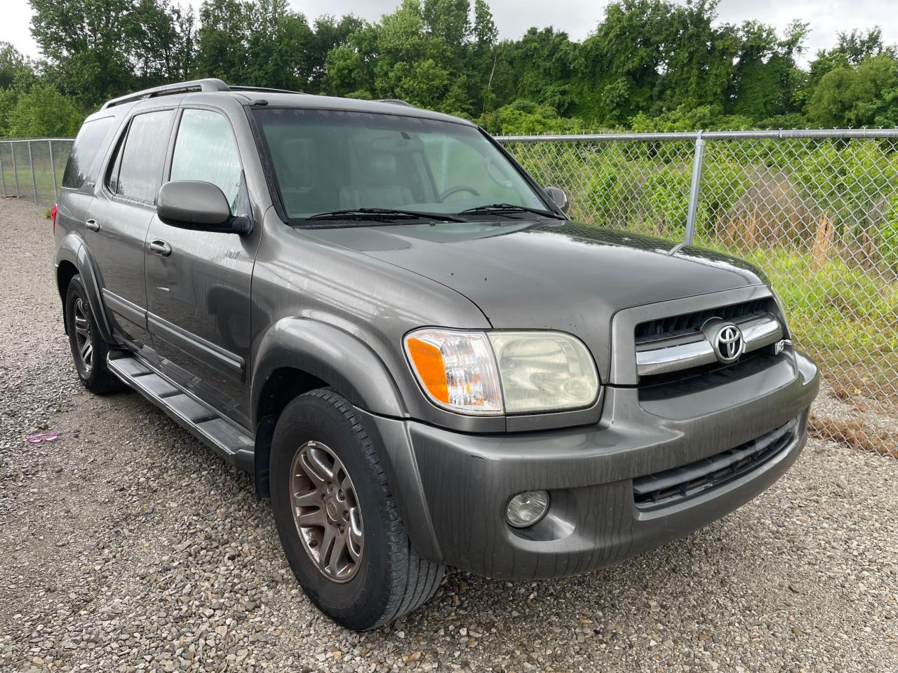 toyota sequoia 2005 5tdbt48a25s249456