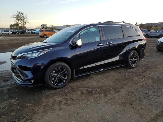 toyota sienna xse 2024 5tdcskfc8rs146435