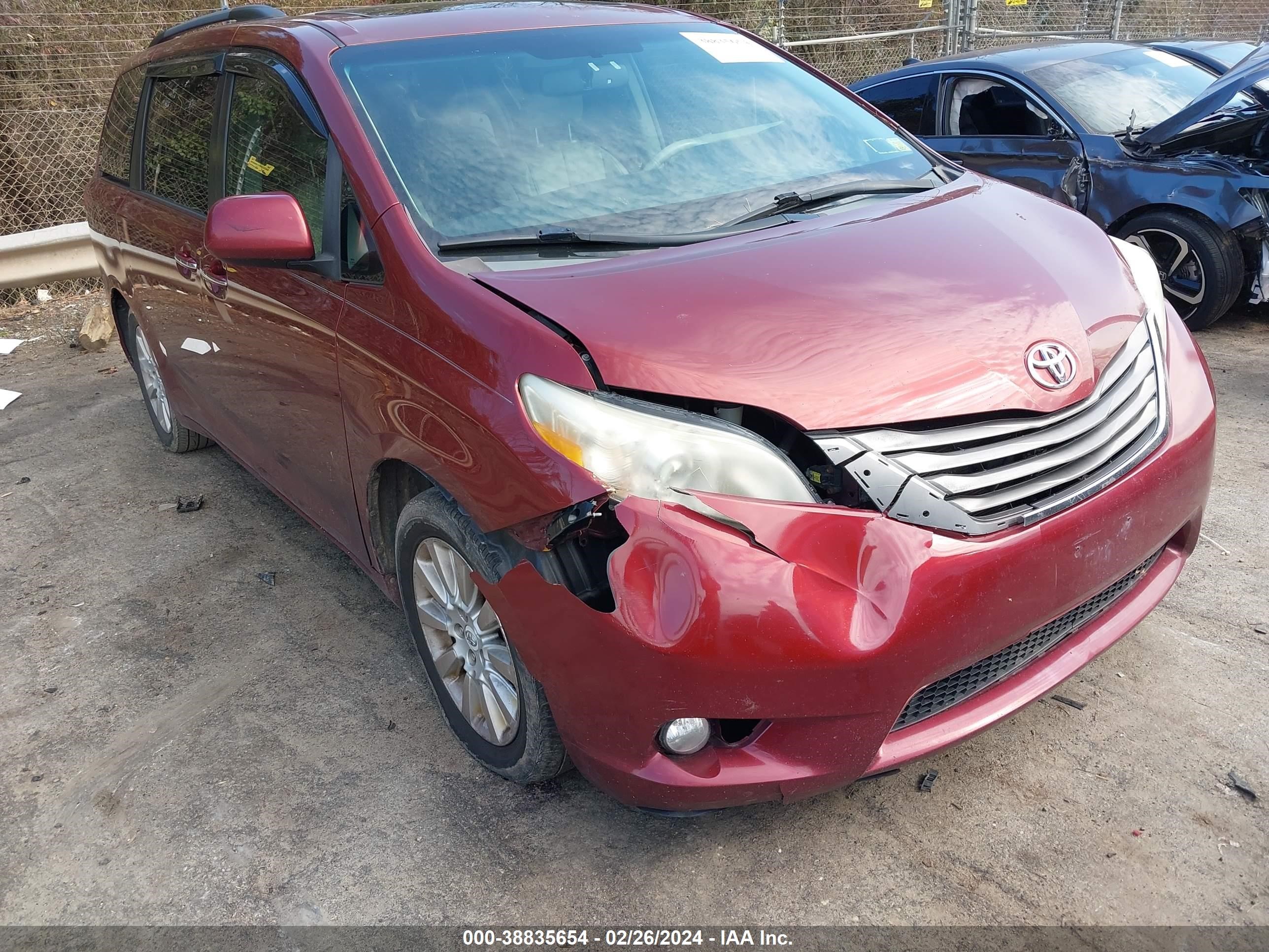 toyota sienna 2011 5tddk3dc0bs002073