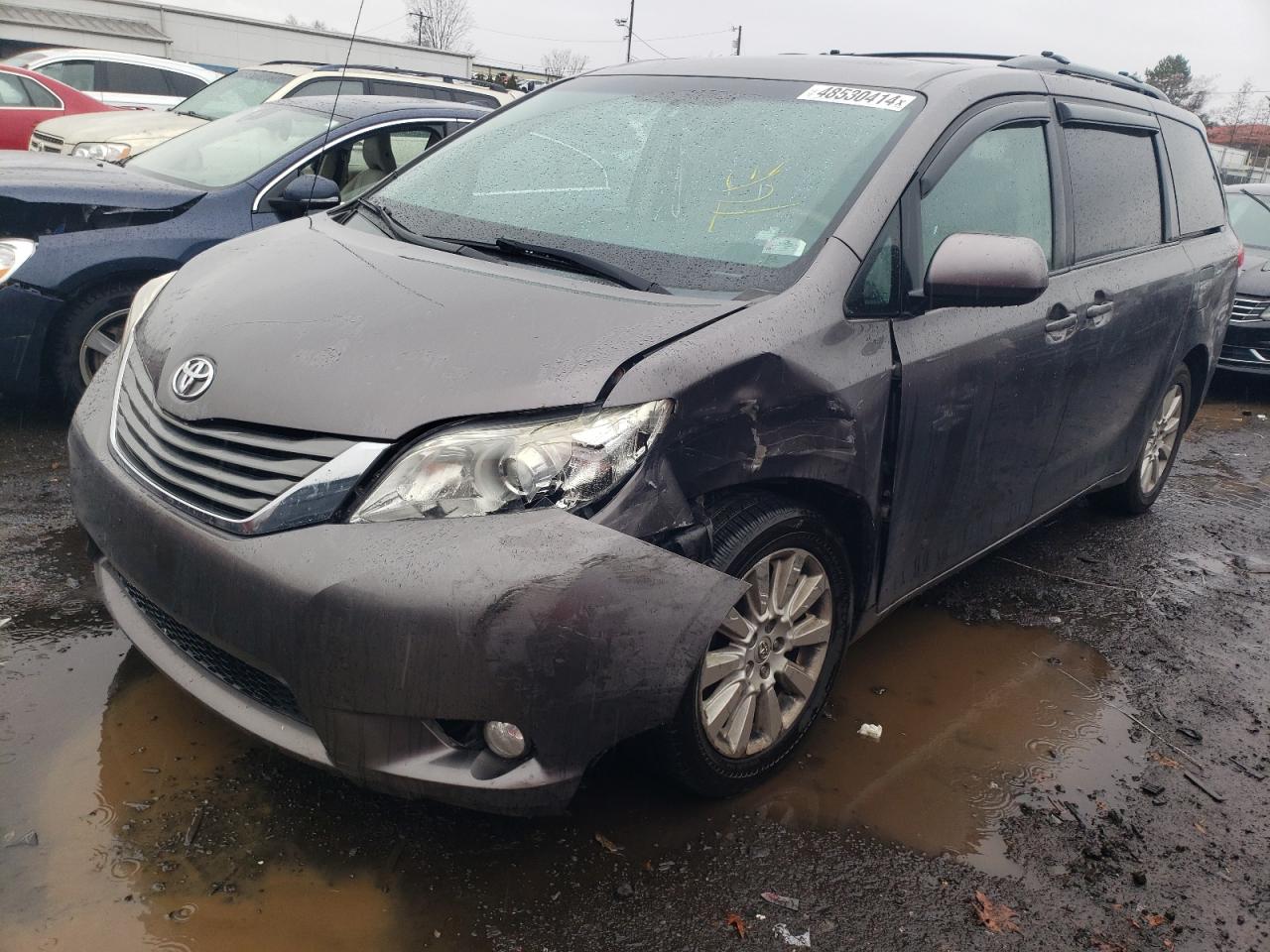 toyota sienna 2013 5tddk3dc3ds049116