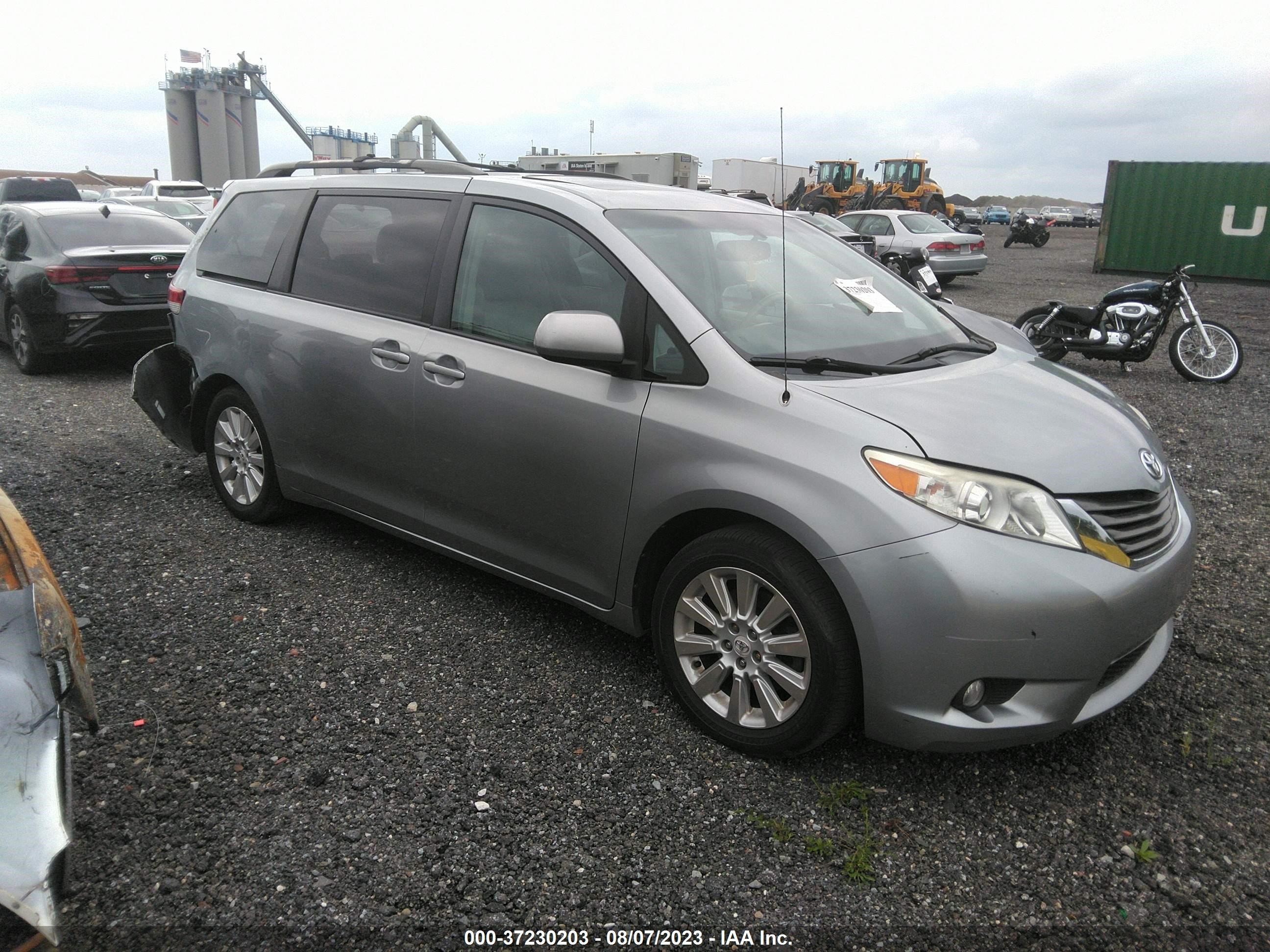 toyota sienna 2011 5tddk3dcxbs006325