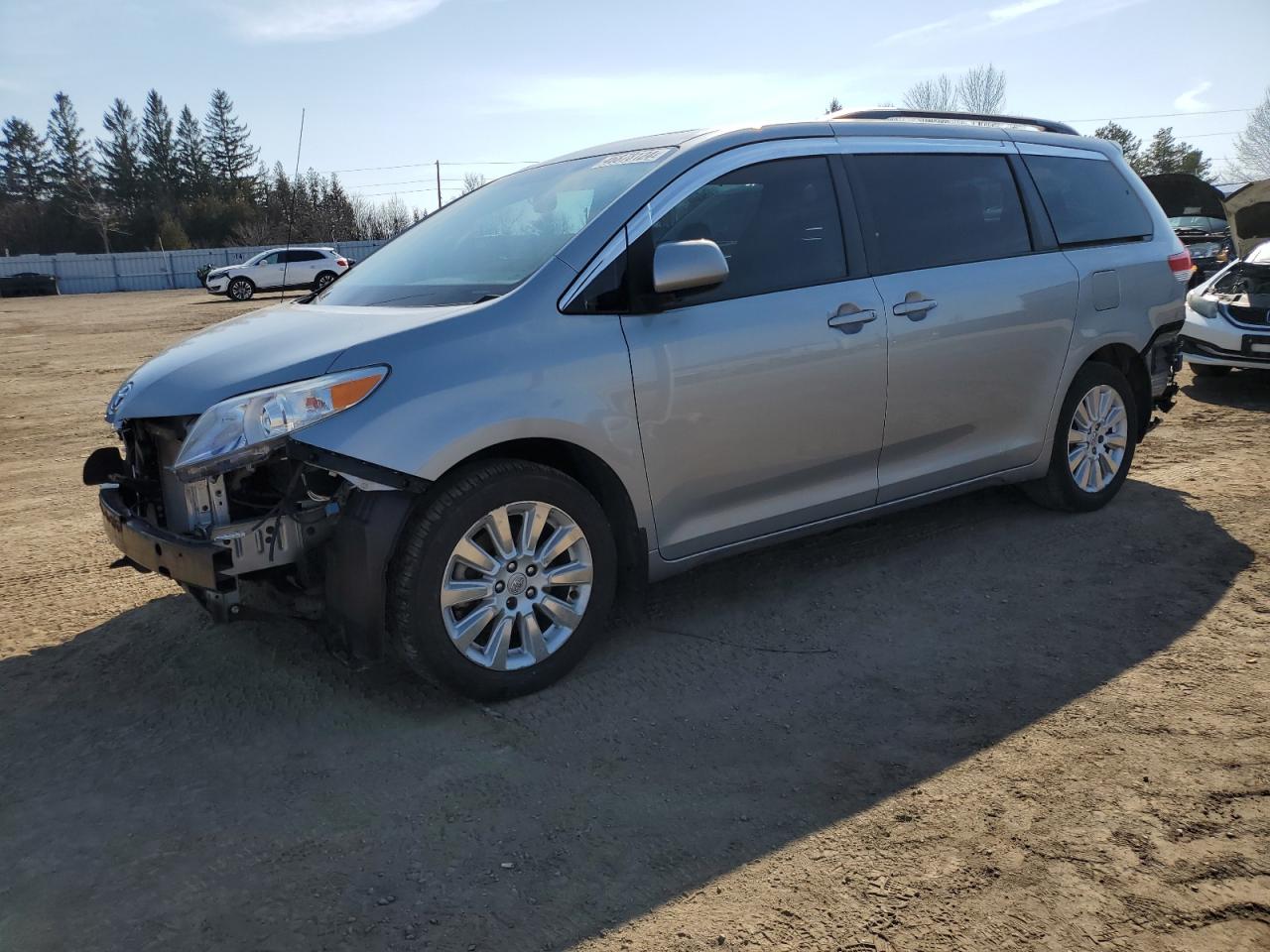 toyota sienna 2014 5tddk3dcxes083104