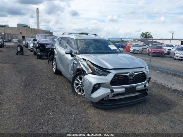 toyota highlander 2022 5tddzrbh8ns214818