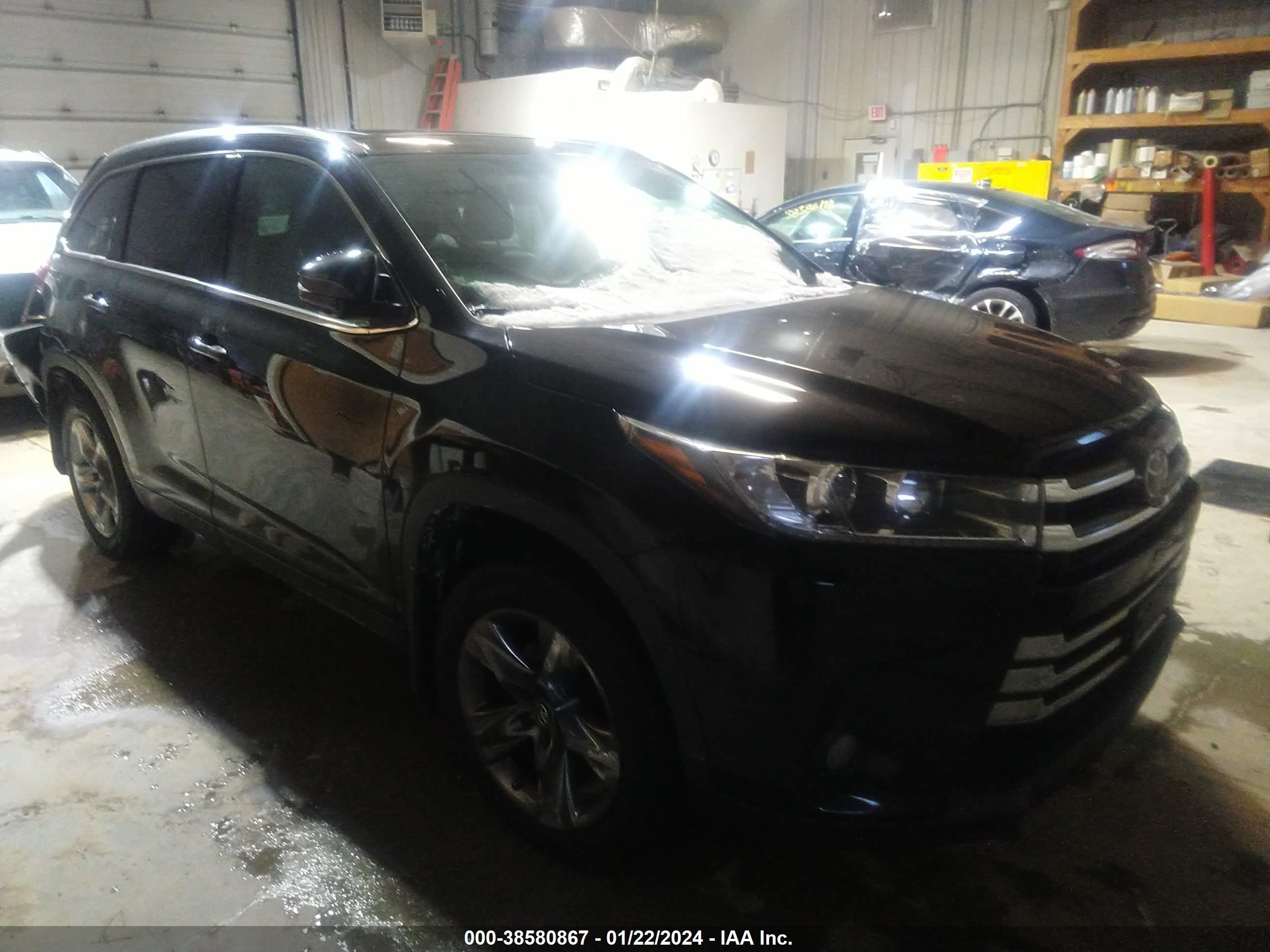 toyota highlander 2018 5tddzrfh6js858130