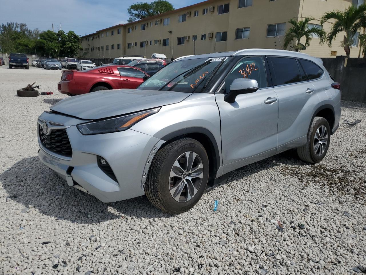 toyota highlander 2022 5tdgzrah1ns128684