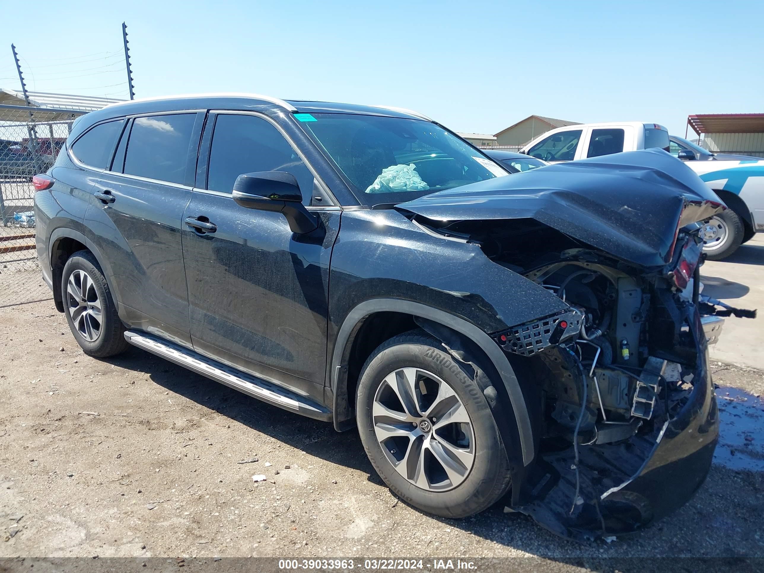 toyota highlander 2022 5tdgzrah8ns559944