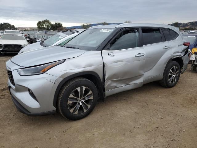 toyota highlander 2022 5tdhzrbh2ns216551