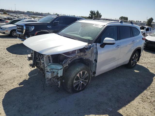 toyota highlander 2022 5tdhzrbh9ns204865