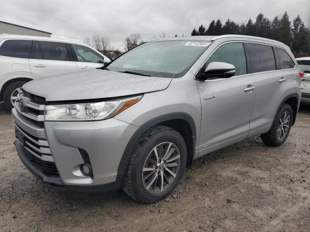 toyota highlander 2017 5tdjgrfh3hs025825