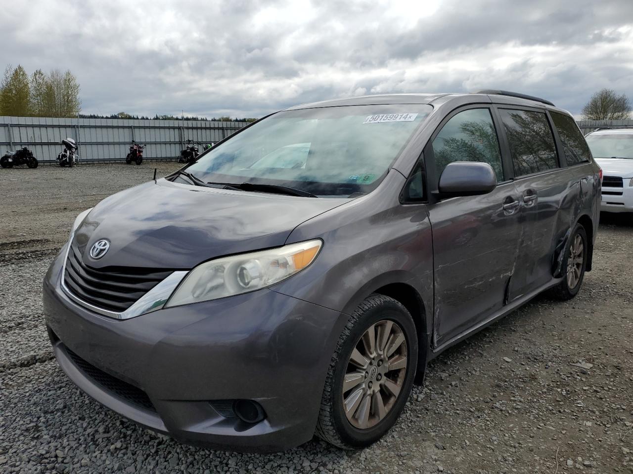 toyota sienna 2011 5tdjk3dc0bs002030