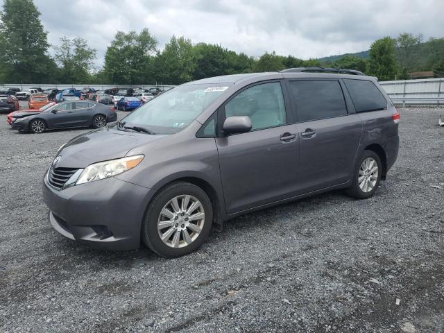 toyota sienna le 2011 5tdjk3dc1bs016275