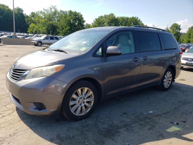 toyota sienna le 2011 5tdjk3dc3bs014320