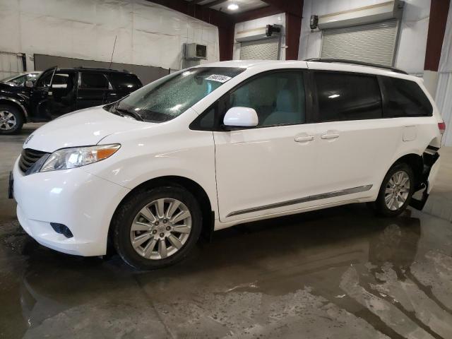 toyota sienna le 2011 5tdjk3dc4bs021728