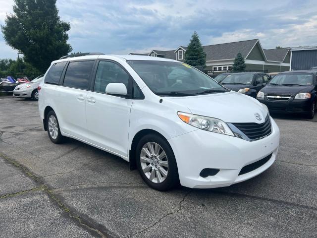 toyota sienna le 2013 5tdjk3dc6ds059321