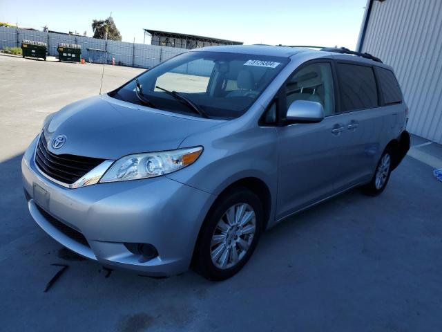 toyota sienna 2012 5tdjk3dc8cs043006