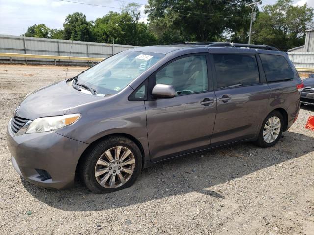 toyota sienna le 2013 5tdjk3dc9ds051052