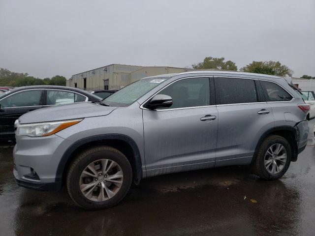 toyota highlander 2015 5tdjkrfh0fs153547