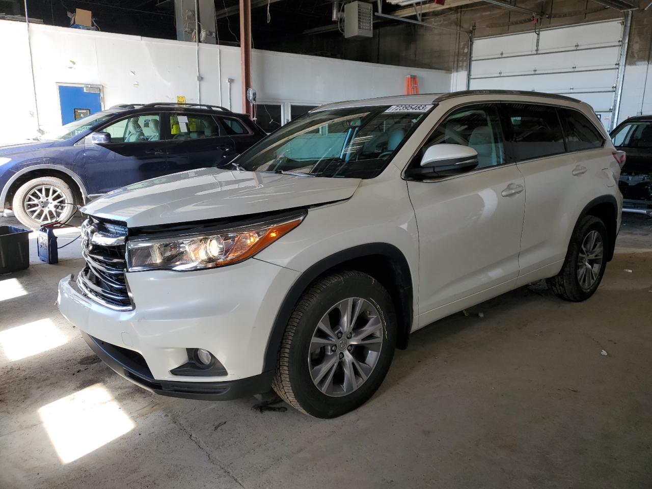 toyota highlander 2015 5tdjkrfh3fs107503