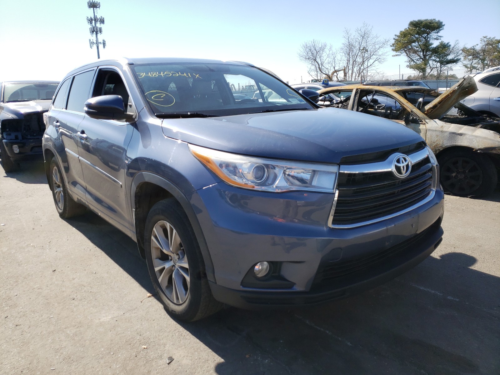 toyota highlander 2014 5tdjkrfh8es066736