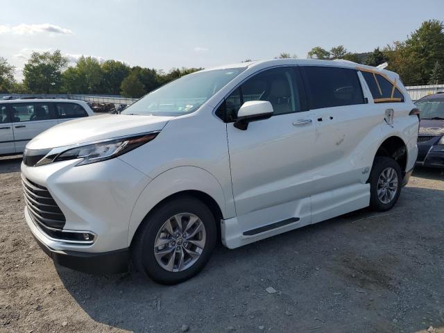 toyota sienna xle 2022 5tdjskfc4ns057964