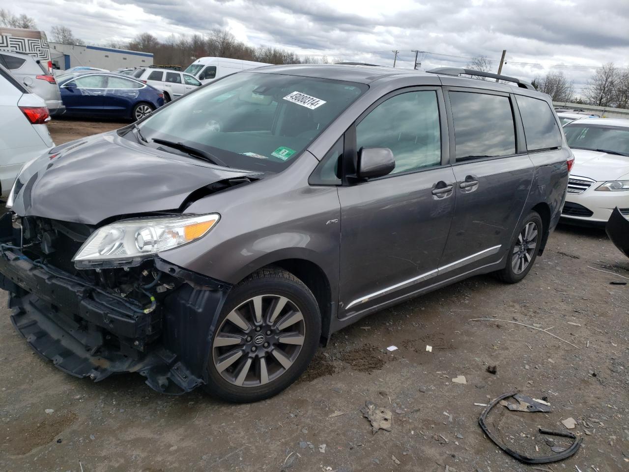 toyota sienna 2018 5tdjz3dc4js198080