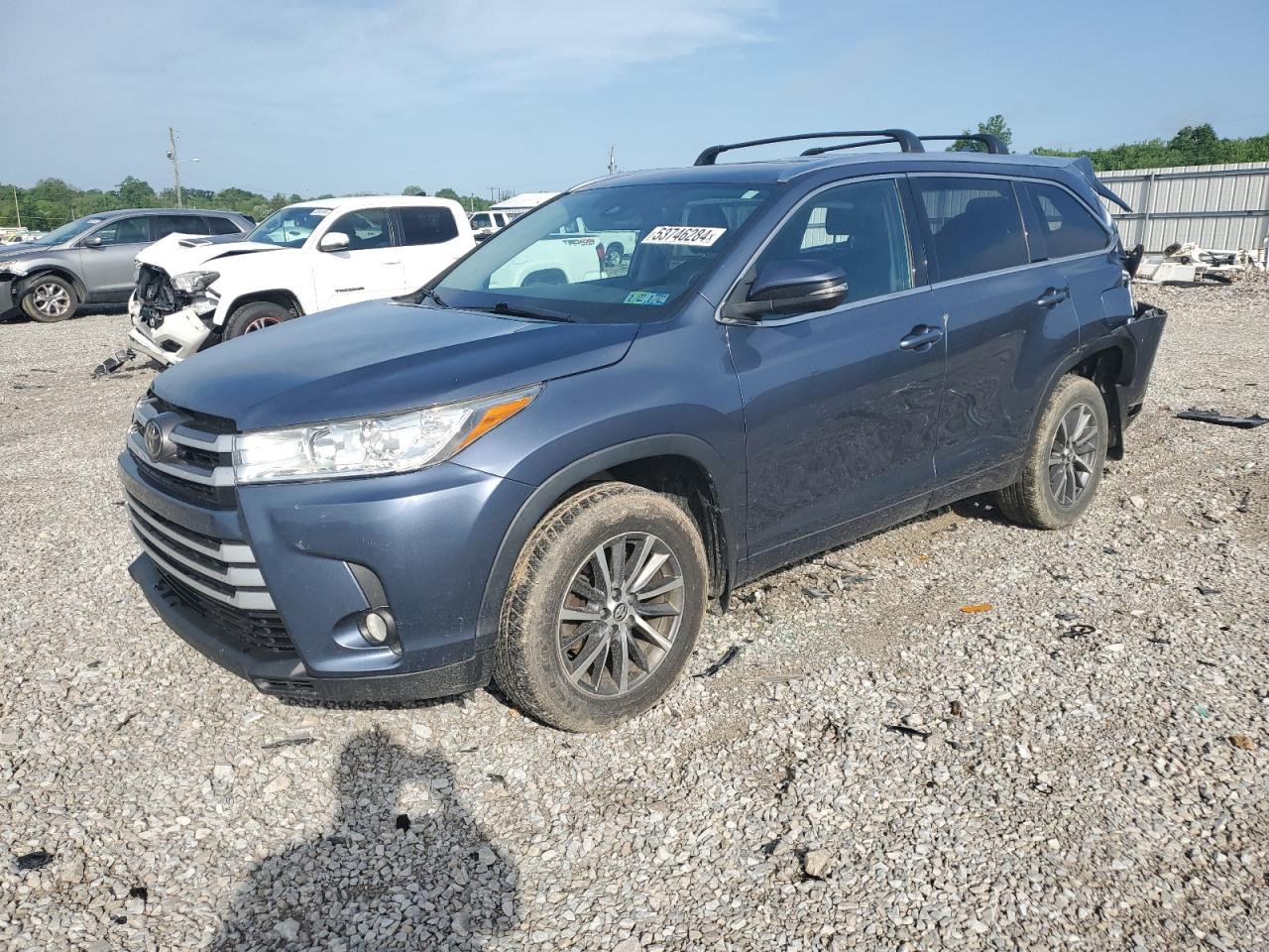 toyota highlander 2018 5tdjzrfh1js882080