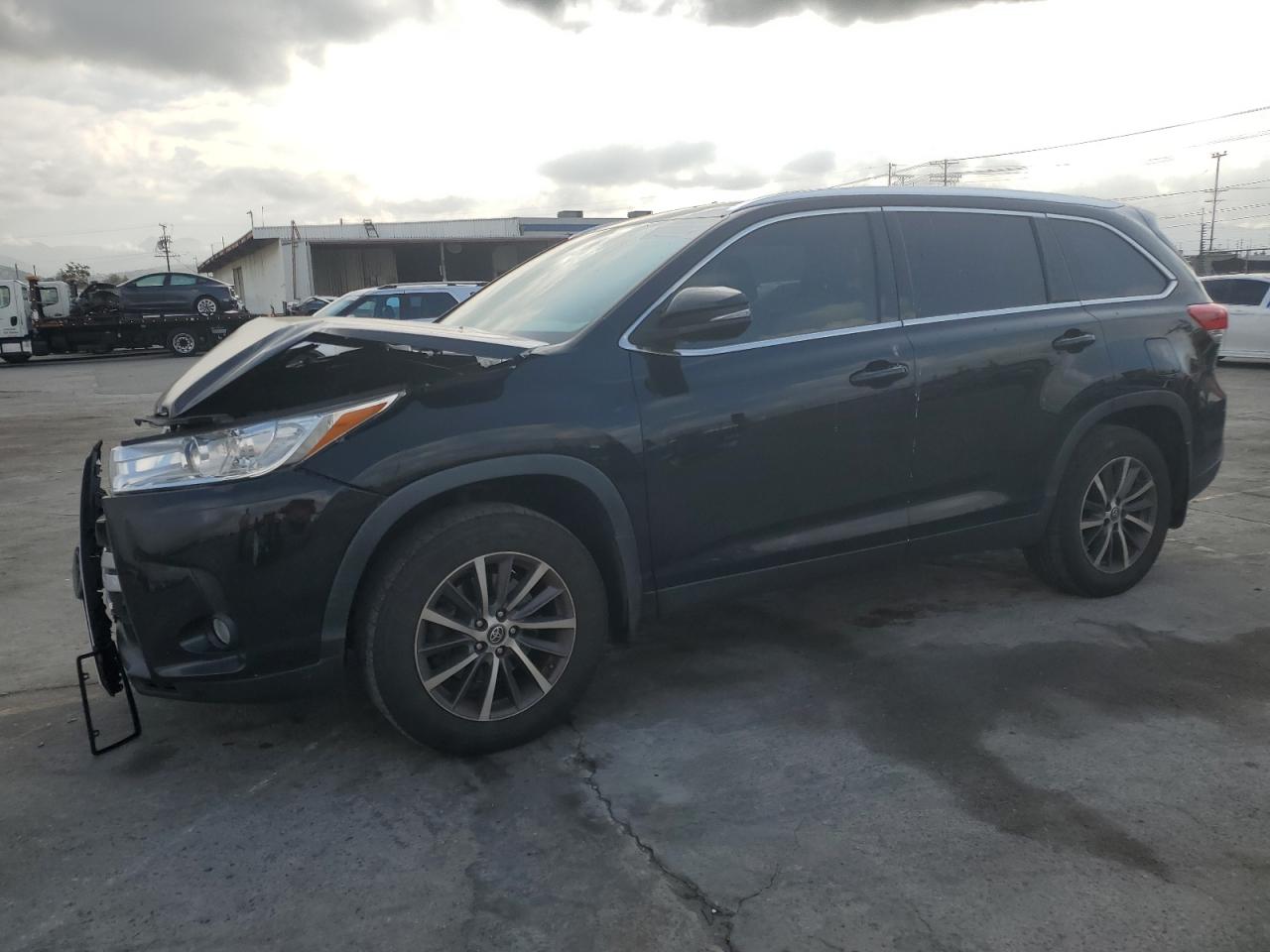 toyota highlander 2019 5tdjzrfh2ks574224