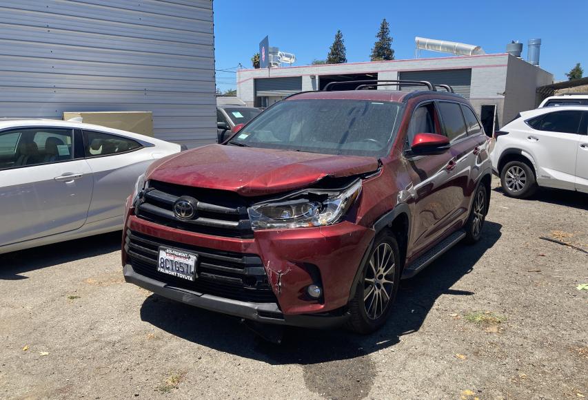 toyota highlander 2018 5tdjzrfh3js534376