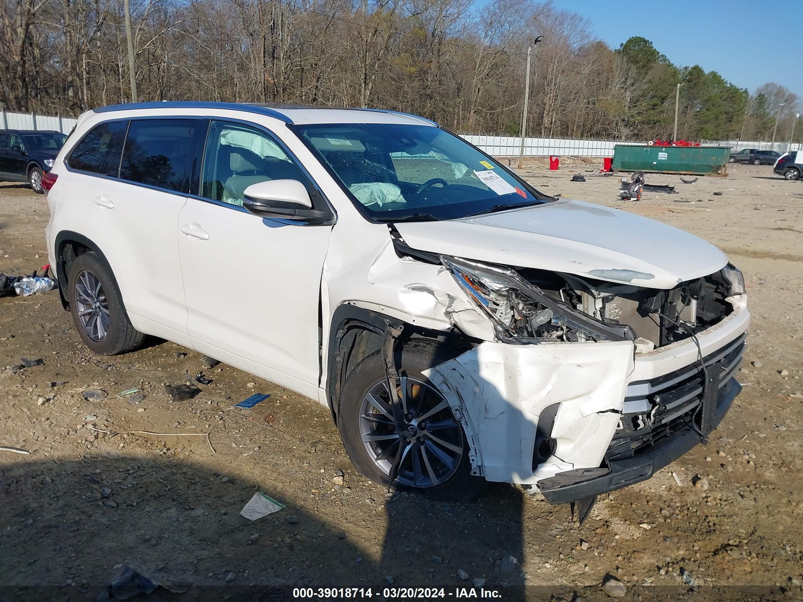 toyota highlander 2018 5tdjzrfh3js827789