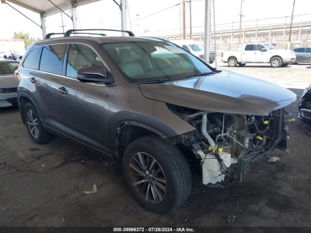 toyota highlander 2017 5tdjzrfh4hs460749