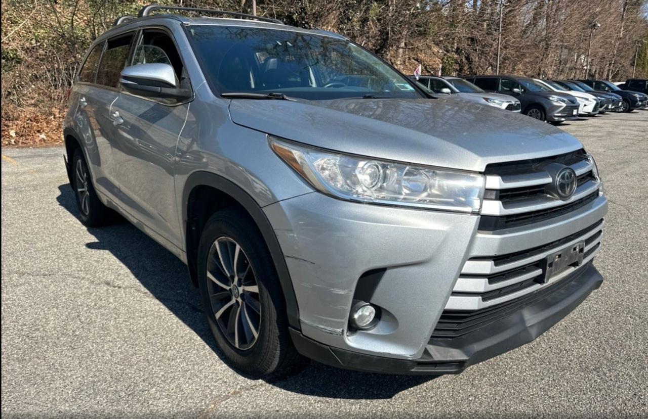 toyota highlander 2017 5tdjzrfh5hs366153