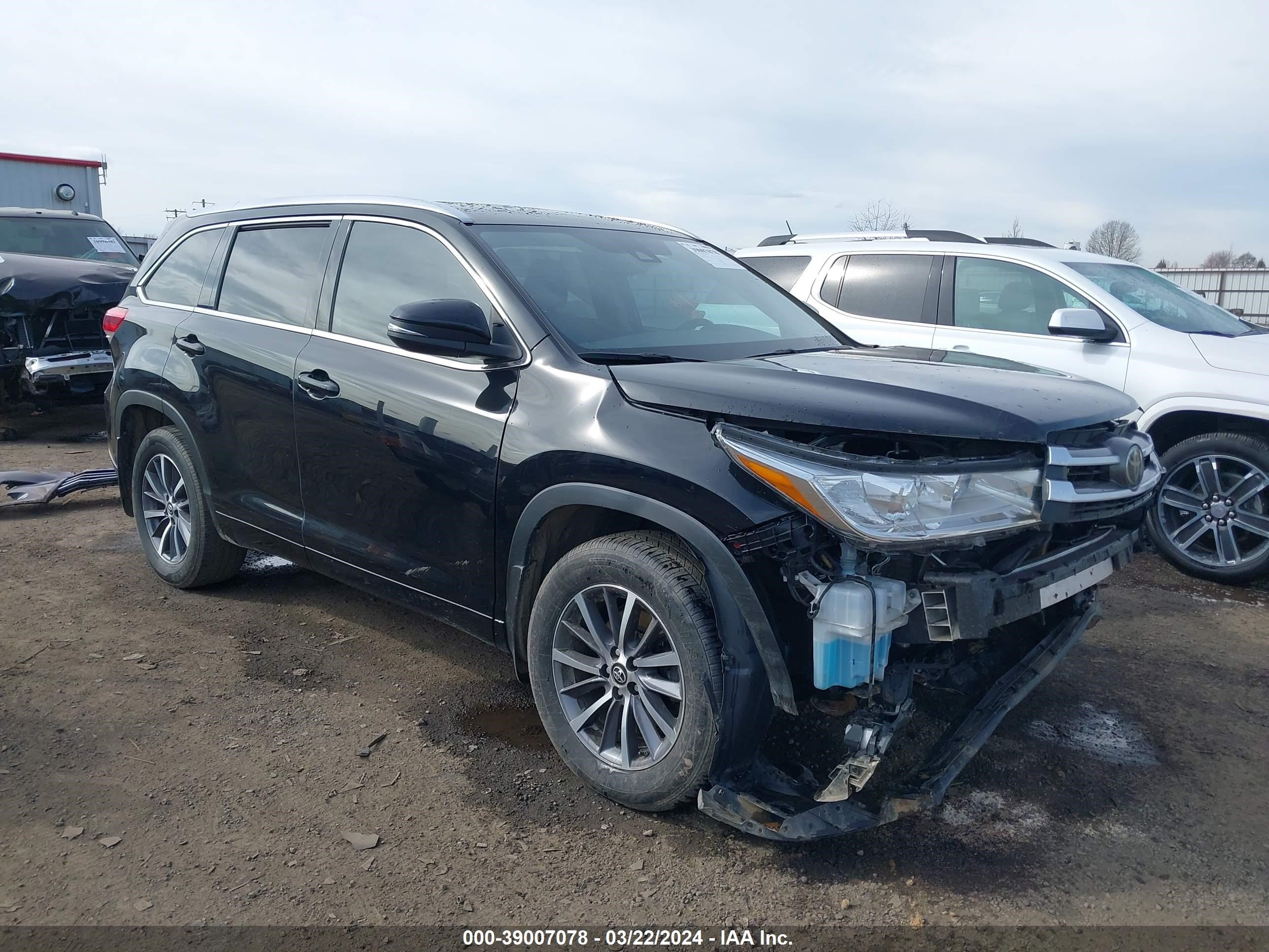 toyota highlander 2018 5tdjzrfh5js542947