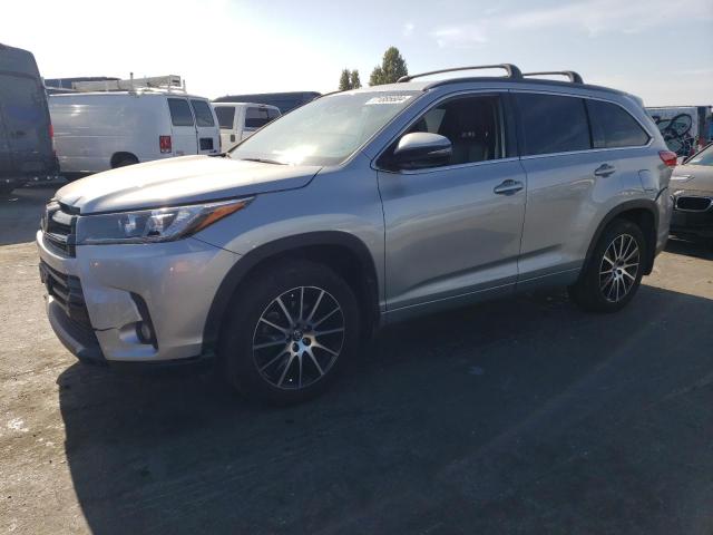 toyota highlander 2018 5tdjzrfh7js562441