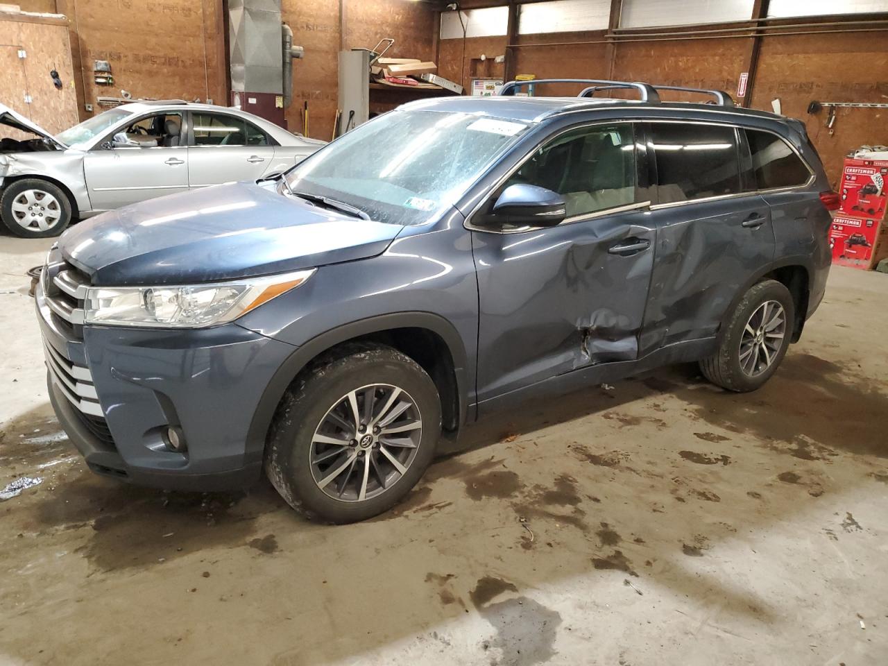 toyota highlander 2018 5tdjzrfh8js489161