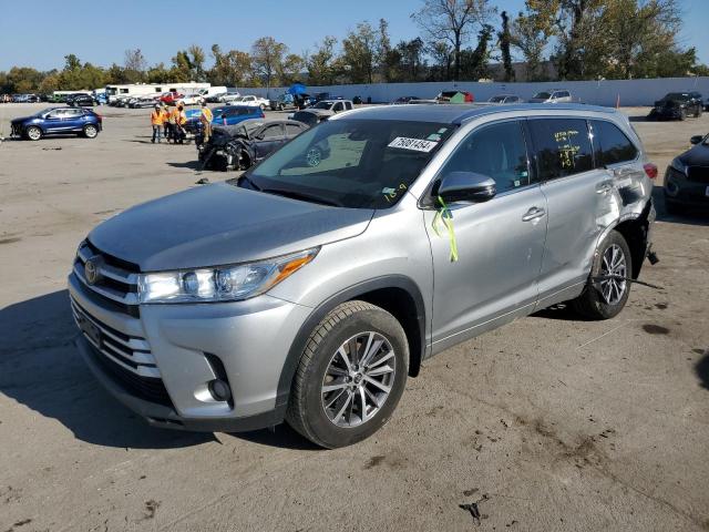 toyota highlander 2017 5tdjzrfh9hs379410