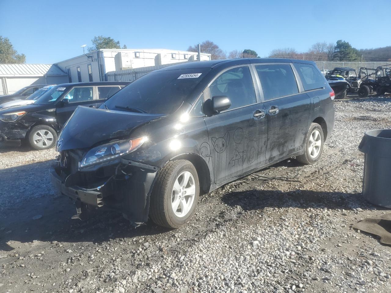 toyota sienna bas 2011 5tdka3dc4bs005066