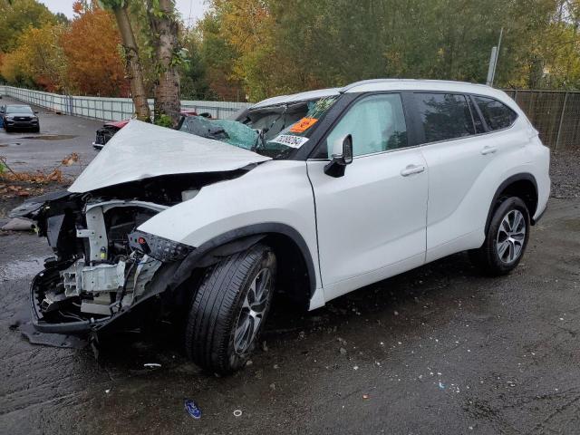 toyota highlander 2023 5tdkdrah0ps017166