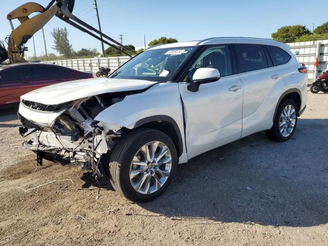 toyota highlander 2023 5tdkdrah1ps017824