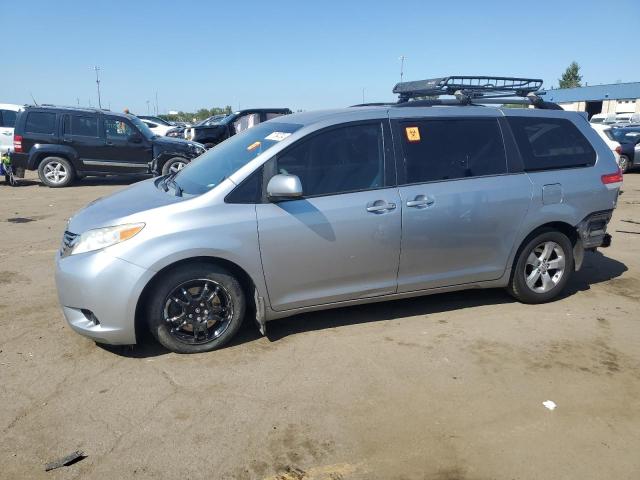 toyota sienna le 2013 5tdkk3dc2ds329584