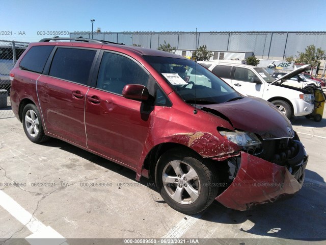 toyota sienna le 2014 5tdkk3dc2es511531