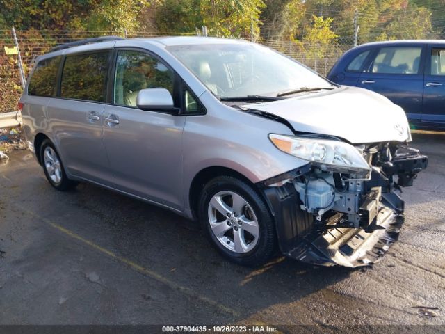 toyota sienna 2015 5tdkk3dc2fs672494