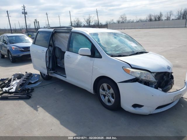 toyota sienna 2016 5tdkk3dc2gs731724