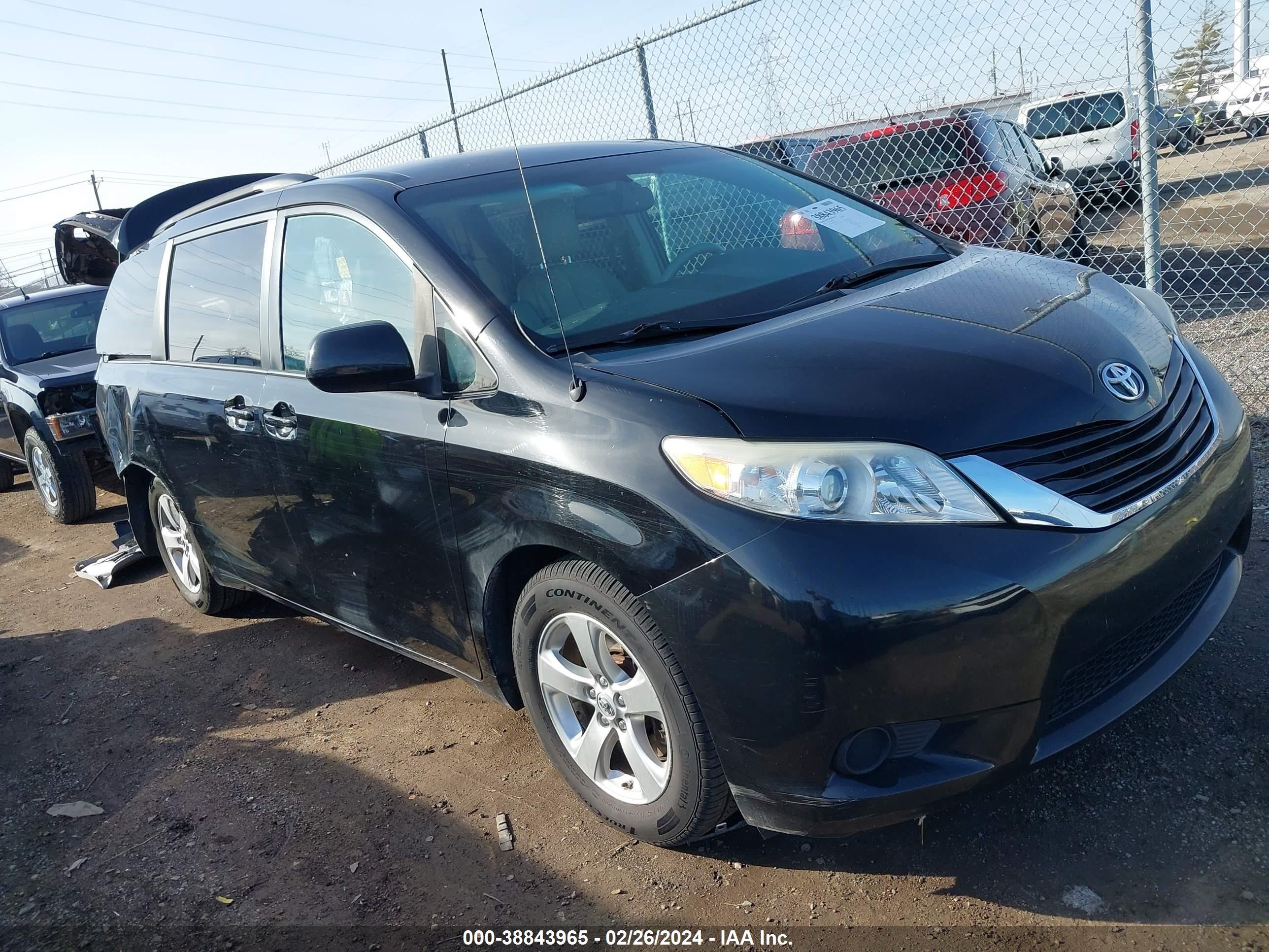 toyota sienna 2013 5tdkk3dc3ds383881