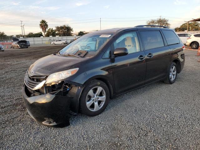 toyota sienna le 2014 5tdkk3dc3es490897