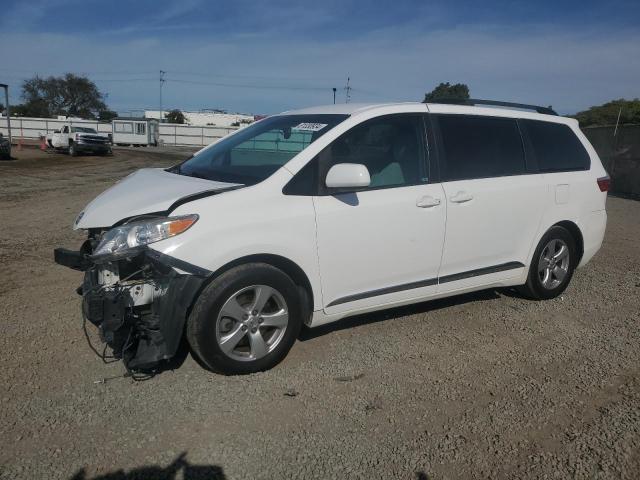 toyota sienna le 2015 5tdkk3dc3fs640198